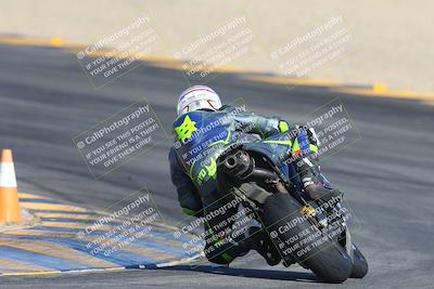 media/Dec-05-2024-Racers Edge (Thu) [[e102e0690b]]/3-B Group/Session 1 Turn 8 Backside/